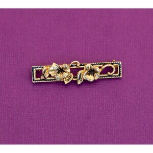 Vintage Delicate Floral Gold Tone Brooch by Avon - Q25